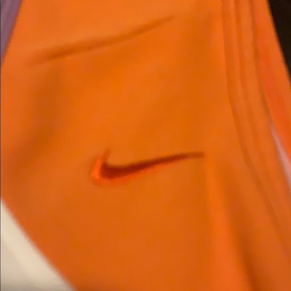 Nike Dri Fit Sports Athletic Top Size L 12-14 - Picture 2 of 6